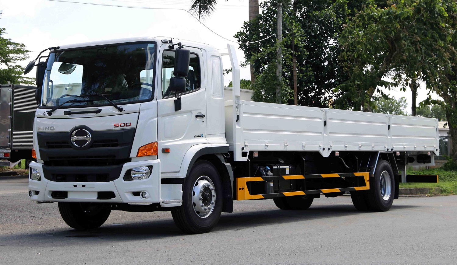 Xe tải Hino thùng lửng 8 tấn-Thùng dài 8m7-FG8JT8A-PGV-Euro 5