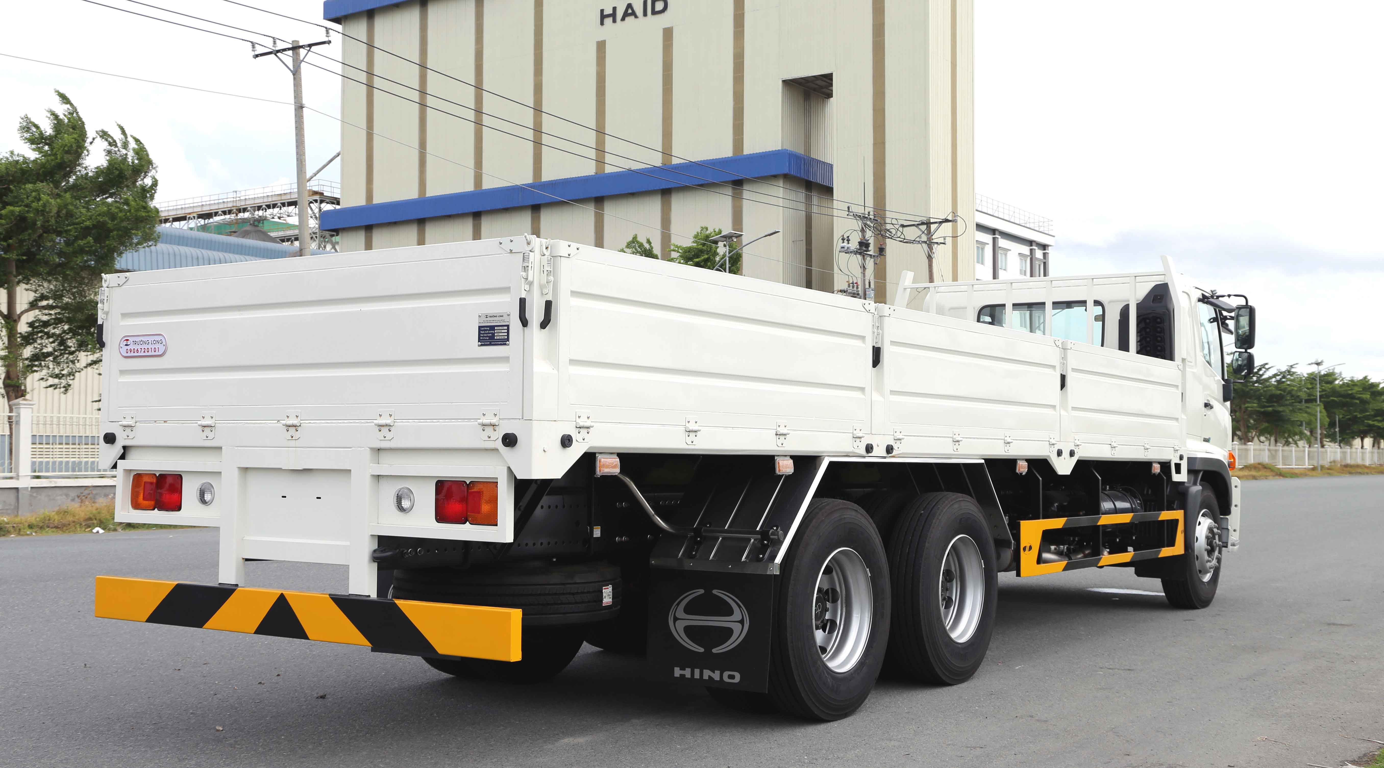 xe-tai-hino-thung-lung-15-tan-FL8JT8A