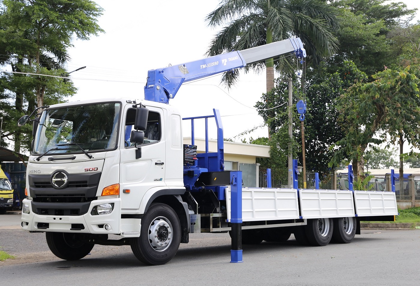 xe-cau-hino-15-tan