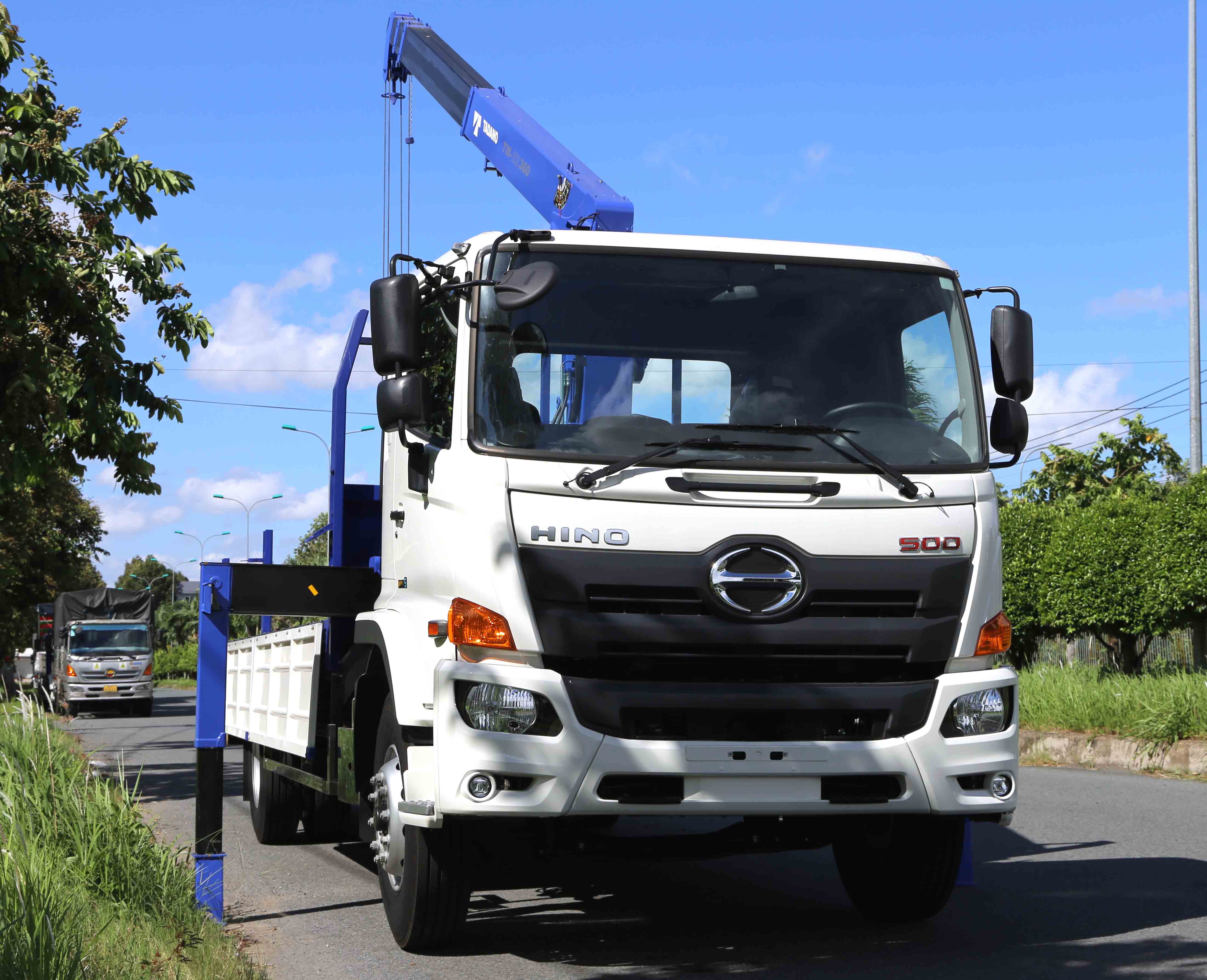 xe-cau-hino-8-tan